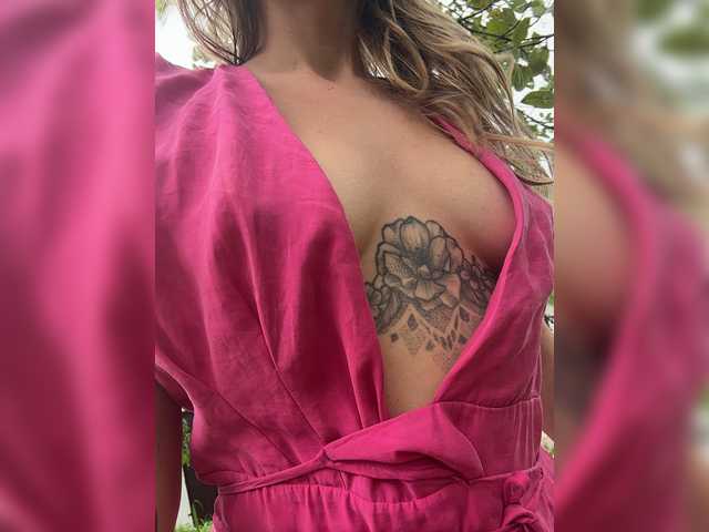 KinaMoonLove live cam on BongaCams