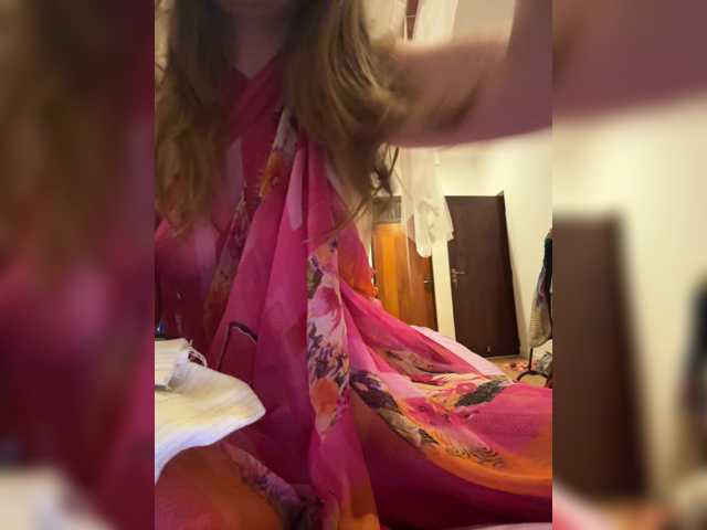 KinaMoonLove live cam on BongaCams