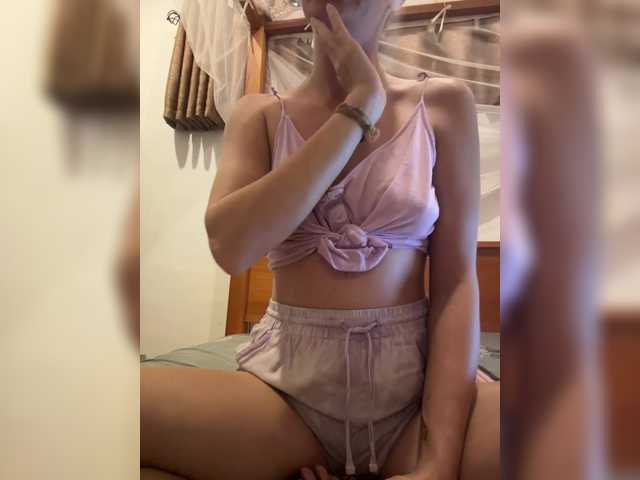 KinaMoonLove live cam on BongaCams