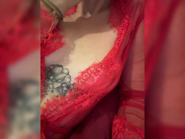KinaMoonLove live cam on BongaCams