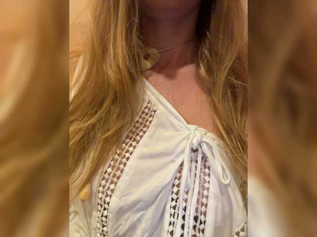 KinaMoonLove live cam on BongaCams