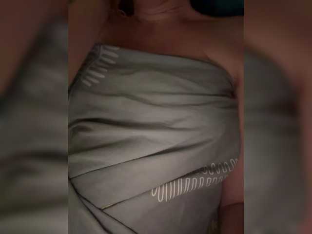 KinaMoonLove live cam