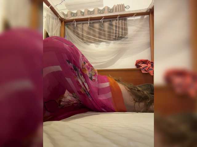 KinaMoonLove live cam on BongaCams