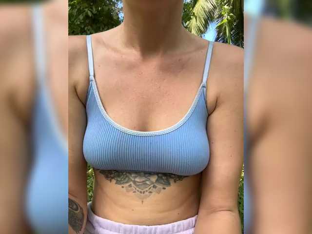 KinaMoonLove Live-Cam auf BongaCams