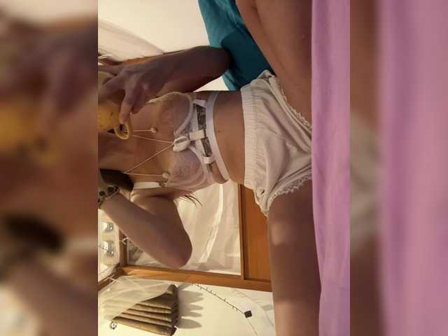 KinaMoonLove live cam on BongaCams