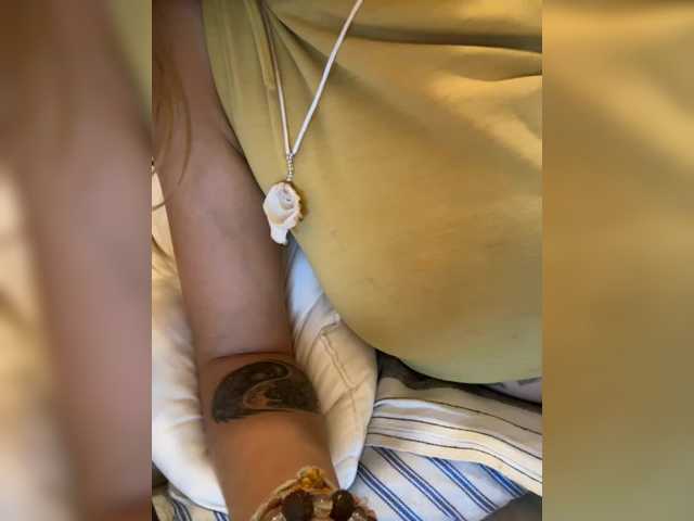KinaMoonLove live cam on BongaCams