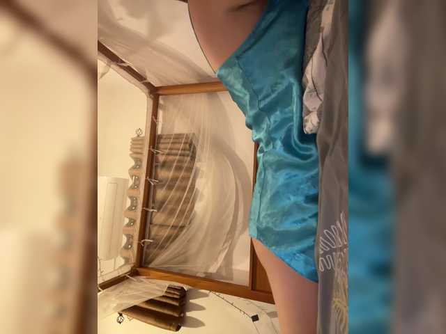 KinaMoonLove live cam preview