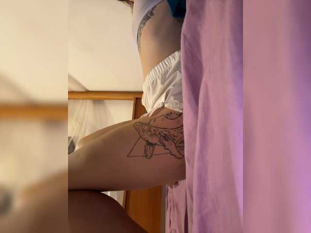 KinaMoonLove live cam on BongaCams