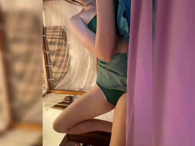 KinaMoonLove webcam