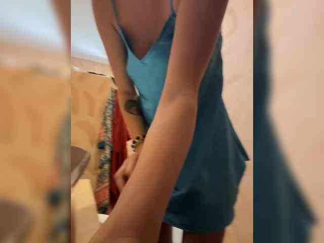 KinaMoonLove webcam