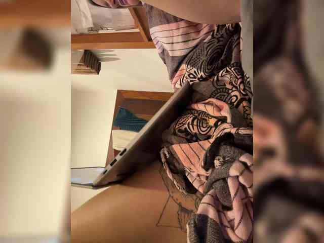 KinaMoonLove webcam