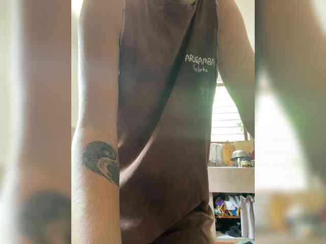 KinaMoonLove webcam