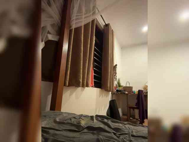 KinaMoonLove webcam