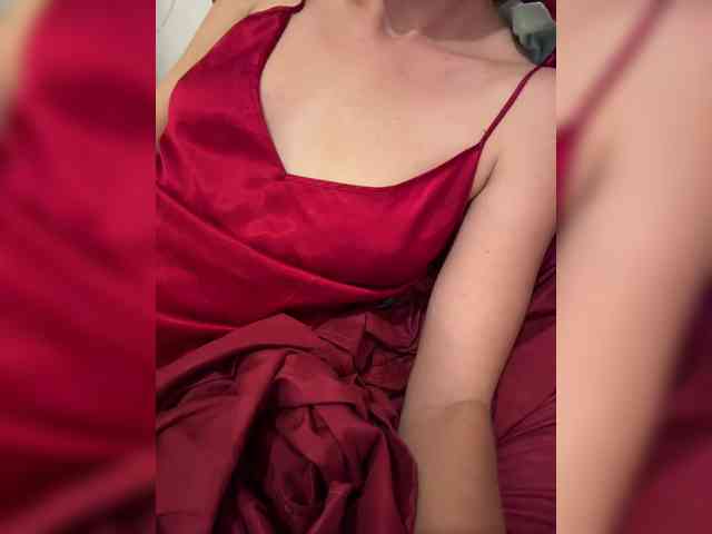 KinaMoonLove webcam