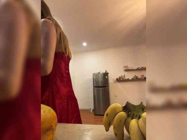 KinaMoonLove webcam