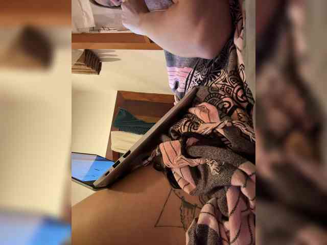 KinaMoonLove webcam