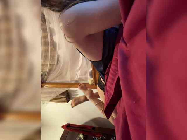 KinaMoonLove webcam
