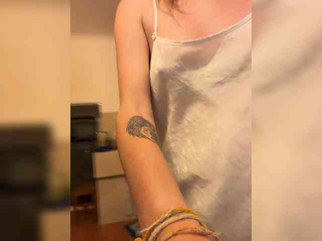 KinaMoonLove webcam