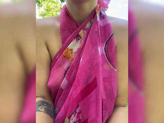 KinaMoonLove webcam