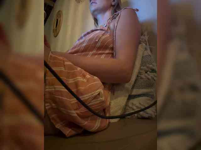 KinaMoonLove webcam