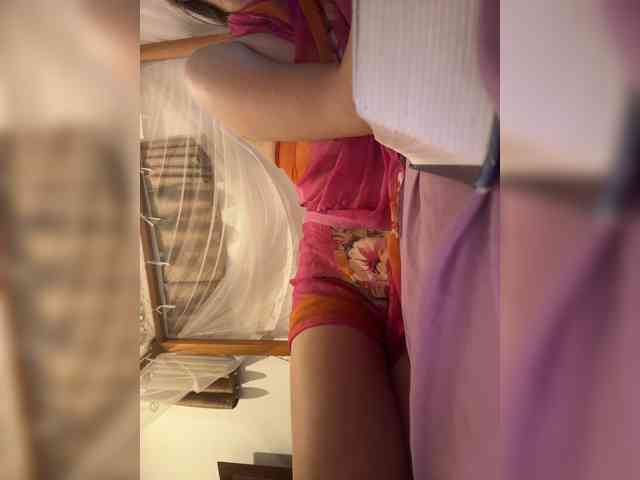 KinaMoonLove webcam