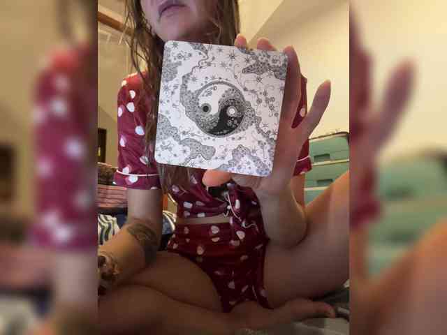 KinaMoonLove webcam