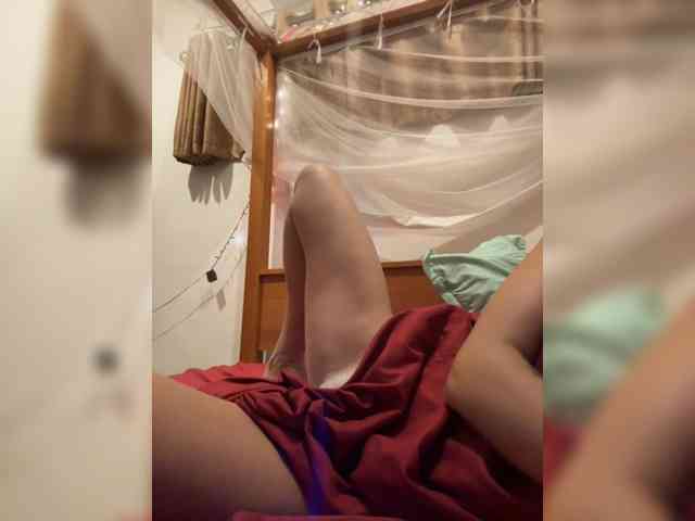 KinaMoonLove webcam
