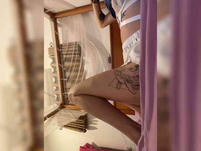 KinaMoonLove webcam
