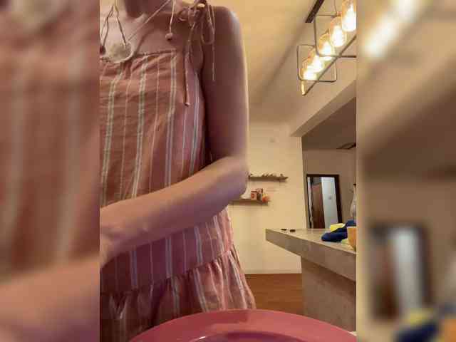 KinaMoonLove webcam