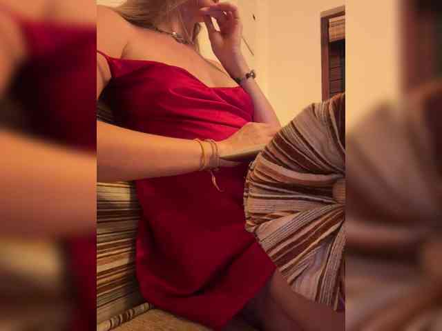 KinaMoonLove webcam