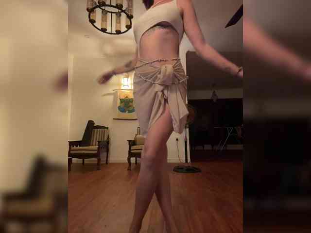 KinaMoonLove webcam