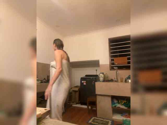 KinaMoonLove webcam