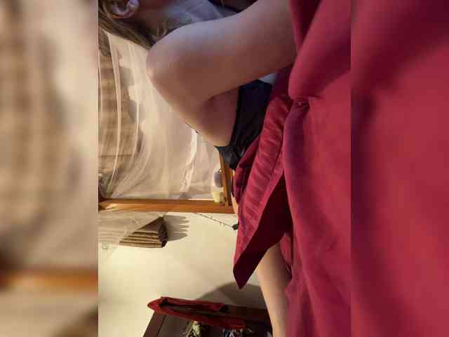 KinaMoonLove webcam