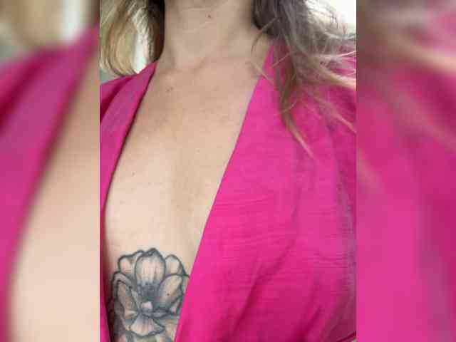 KinaMoonLove webcam