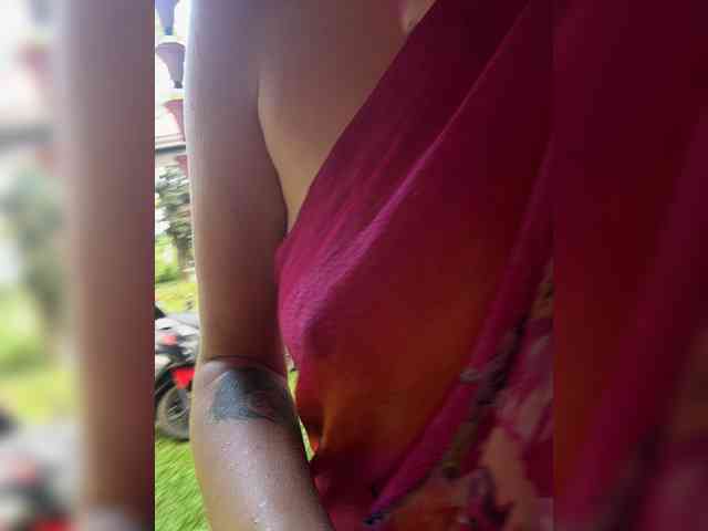 KinaMoonLove webcam