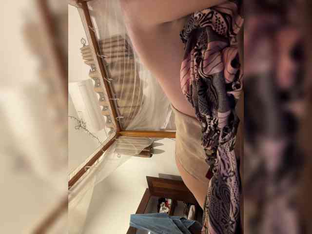 KinaMoonLove webcam