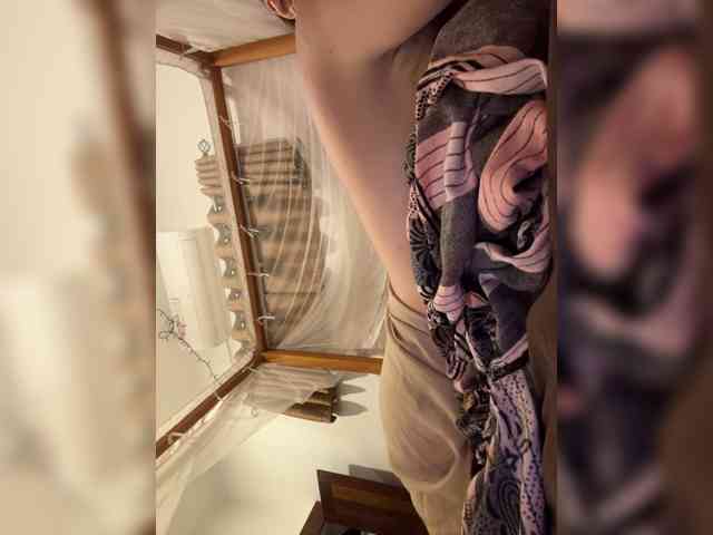 KinaMoonLove webcam