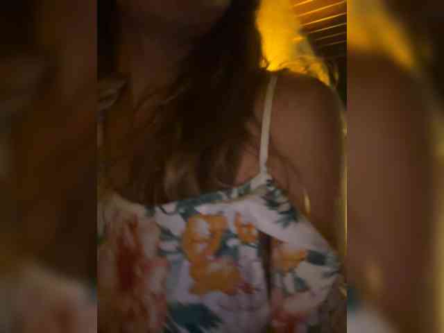 KinaMoonLove webcam