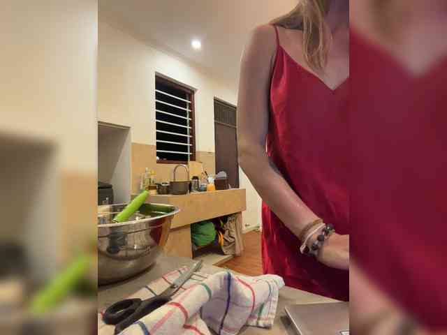 KinaMoonLove webcam