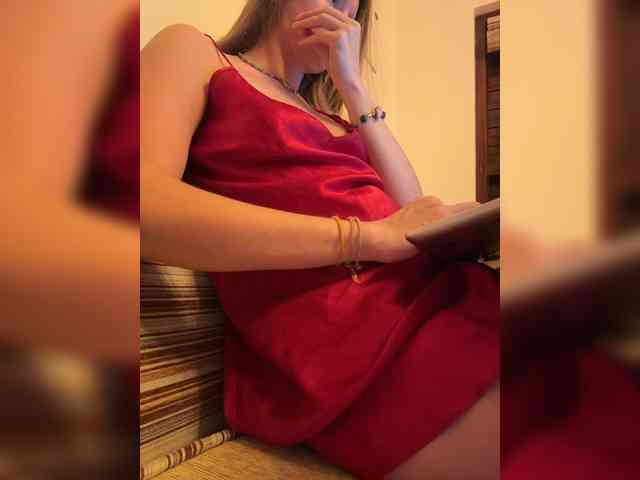 KinaMoonLove webcam