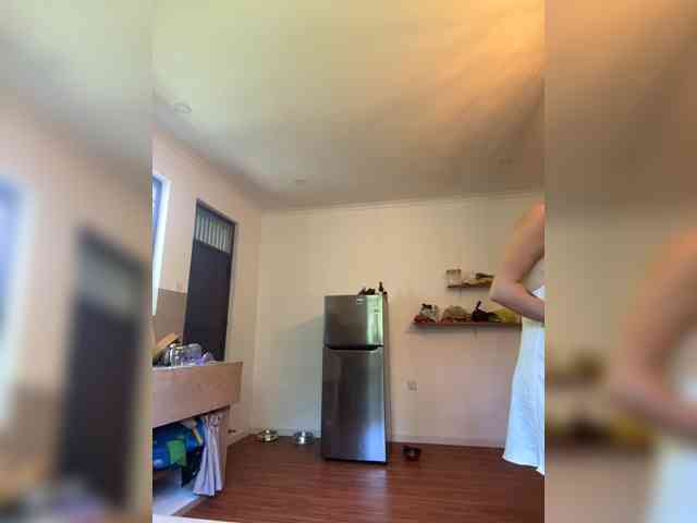 KinaMoonLove webcam