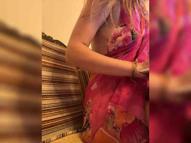 KinaMoonLove webcam