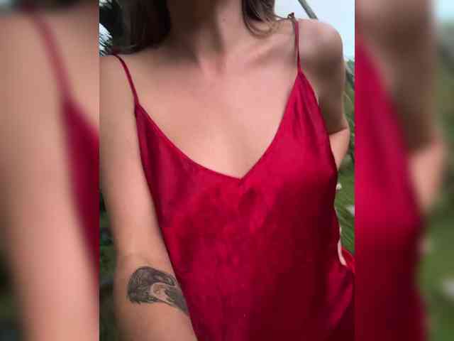 KinaMoonLove webcam