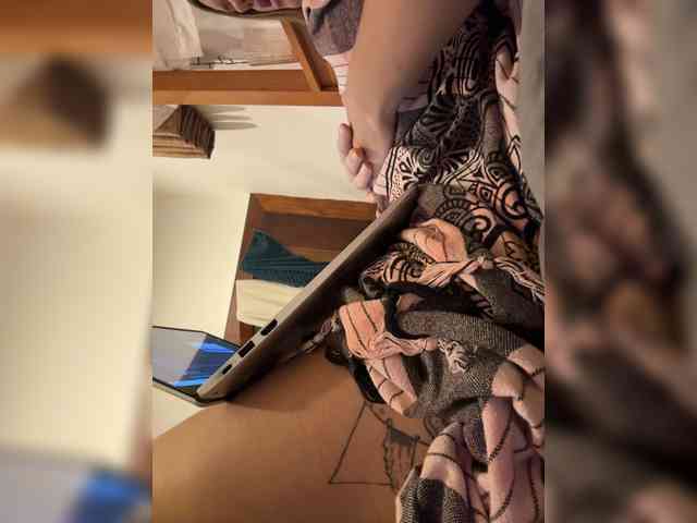 KinaMoonLove webcam