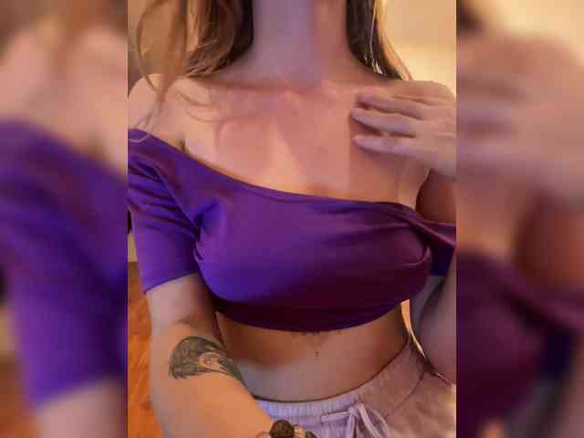 KinaMoonLove webcam