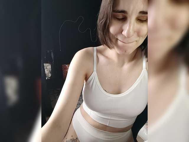 Myotoxis live cam on BongaCams