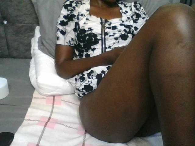 SweetBellan live cam on BongaCams