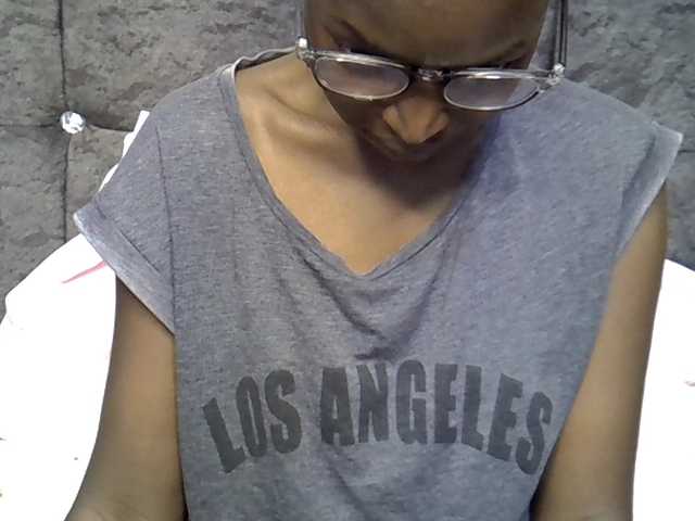 SweetBellan live cam on BongaCams