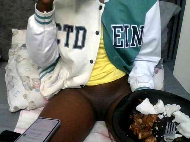 SweetBellan webcam