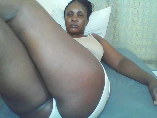CuteTina, en vivo ahora en BongaCams